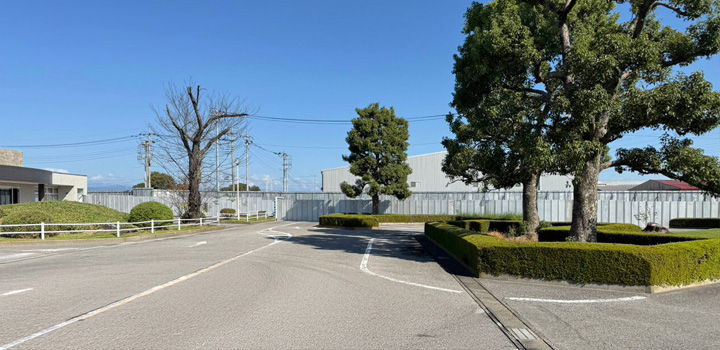 大泉町外二町斎場 マイクロバスも駐車可