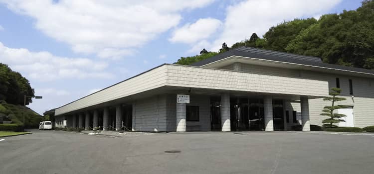 取手市やすらぎ苑外観