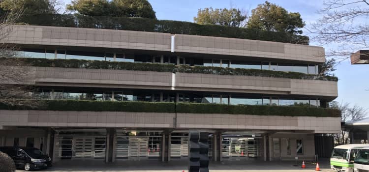 久保山斎場外観1